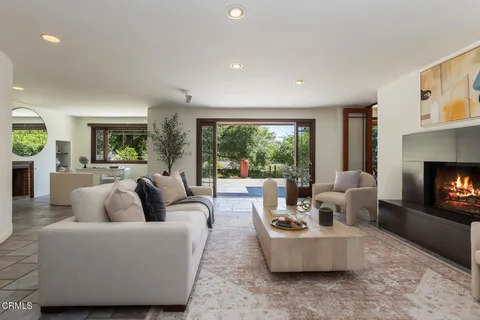 $2,595,000 | 2136 Sunnybank Drive, La Canada Flintridge, CA 91011