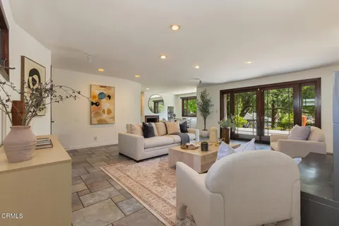 $2,595,000 | 2136 Sunnybank Drive, La Canada Flintridge, CA 91011
