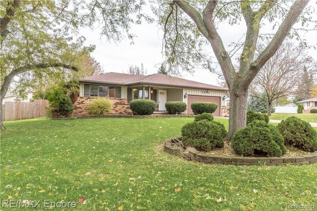 5393 Copley Square Road Grand Blanc, MI 48439 - Photo 2 of 22 GrandBlanc00021.jpg