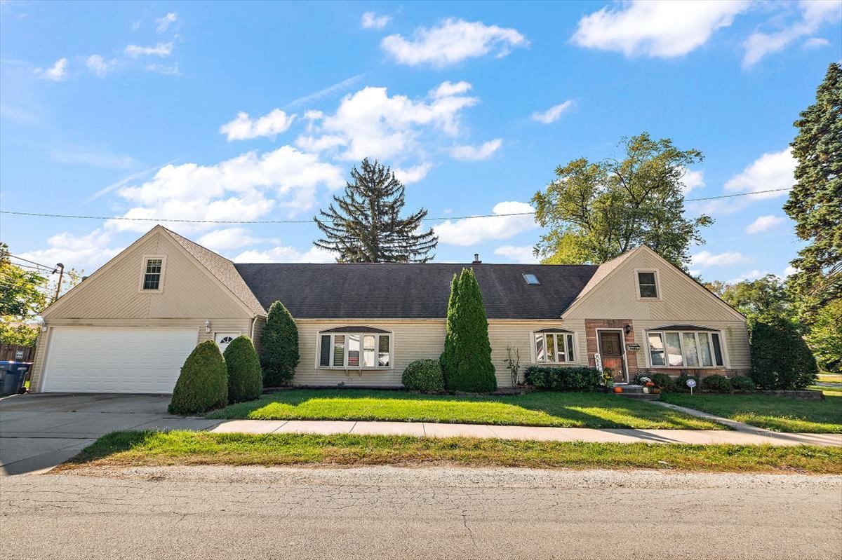 11201 South Normandy Avenue Worth, IL 60482 - Photo 4 of 31