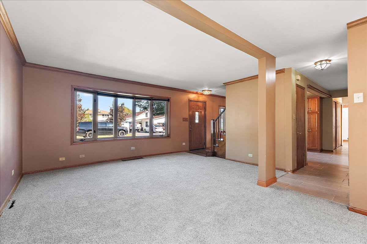 11201 South Normandy Avenue Worth, IL 60482 - Photo 7 of 31