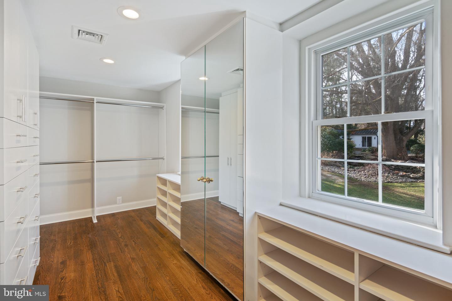 1142 Brynlawn Road Villanova, PA 19085 - Photo 20 of 34 master closet #2