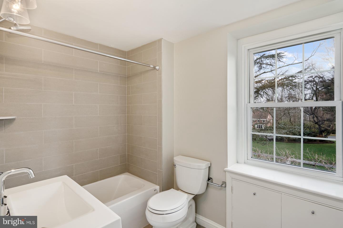 1142 Brynlawn Road Villanova, PA 19085 - Photo 24 of 34