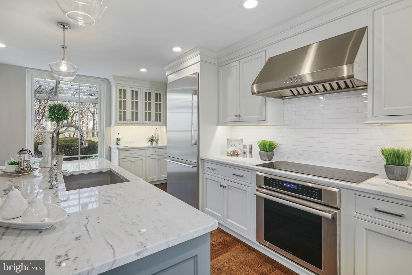 1142 Brynlawn Road Villanova, PA 19085 - Photo 4 of 34