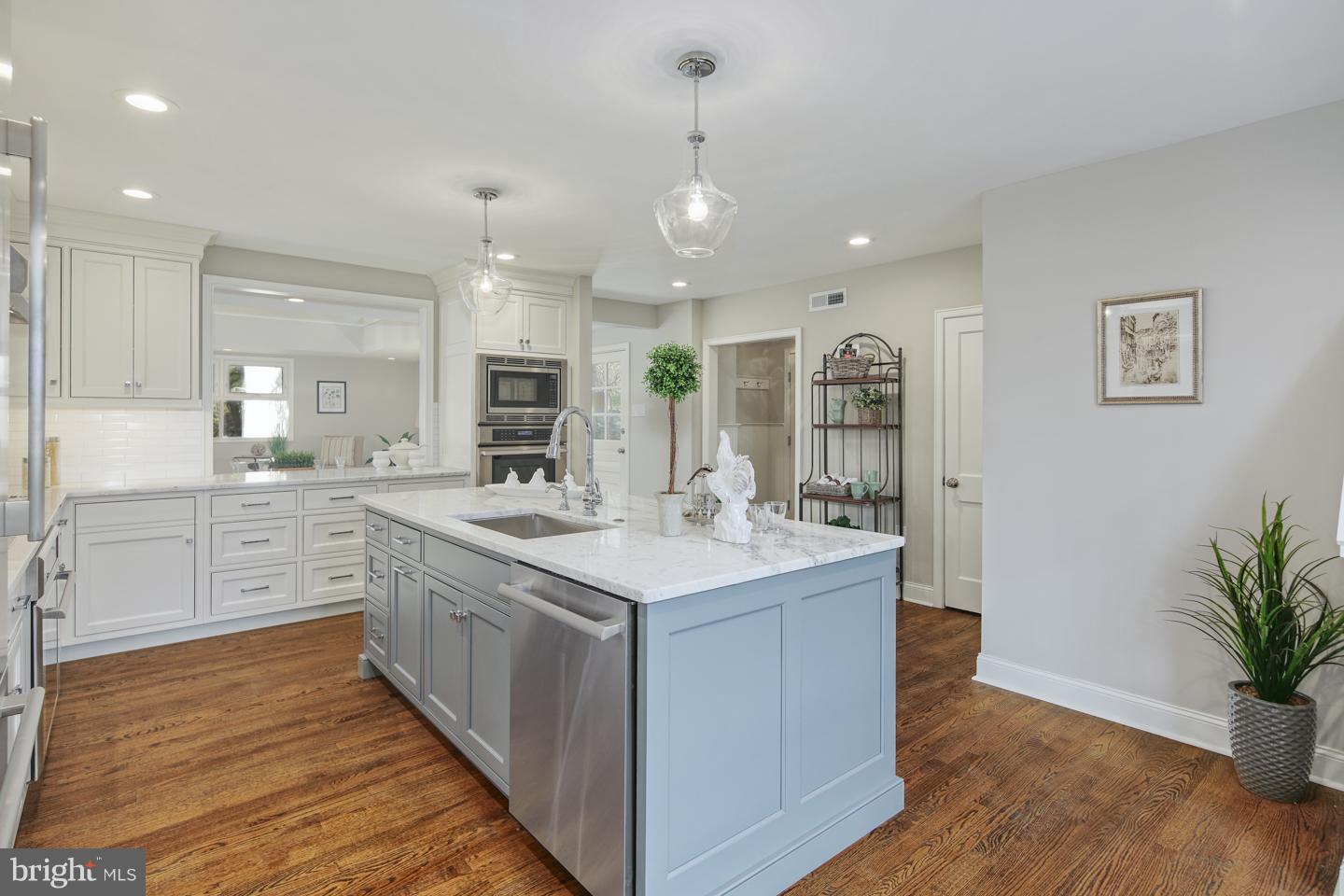 1142 Brynlawn Road Villanova, PA 19085 - Photo 5 of 34