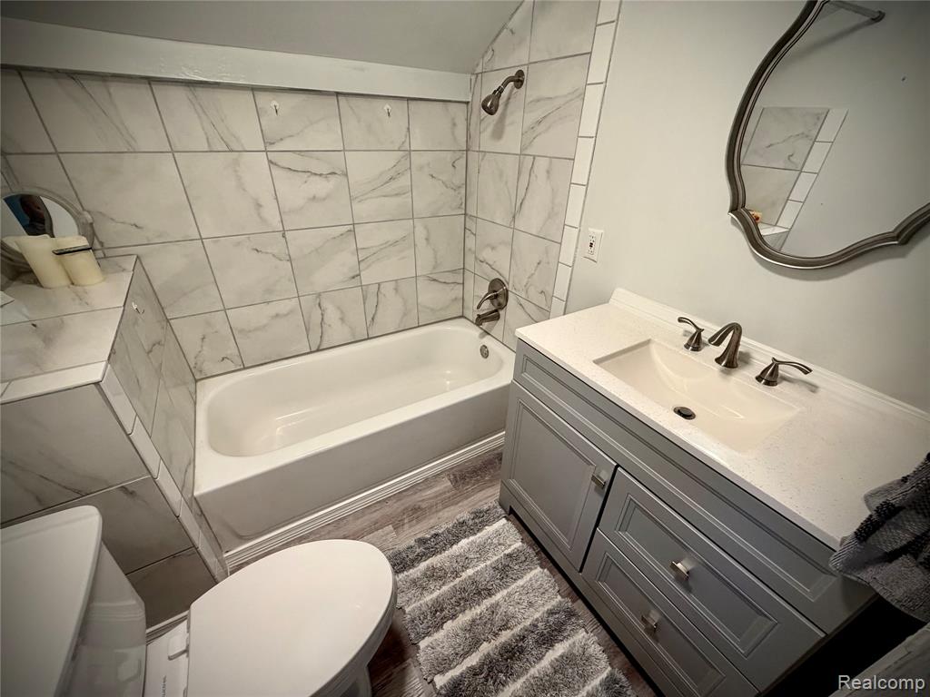 50730 Fairchild Road New Baltimore, MI 48051 - Photo 32 of 55