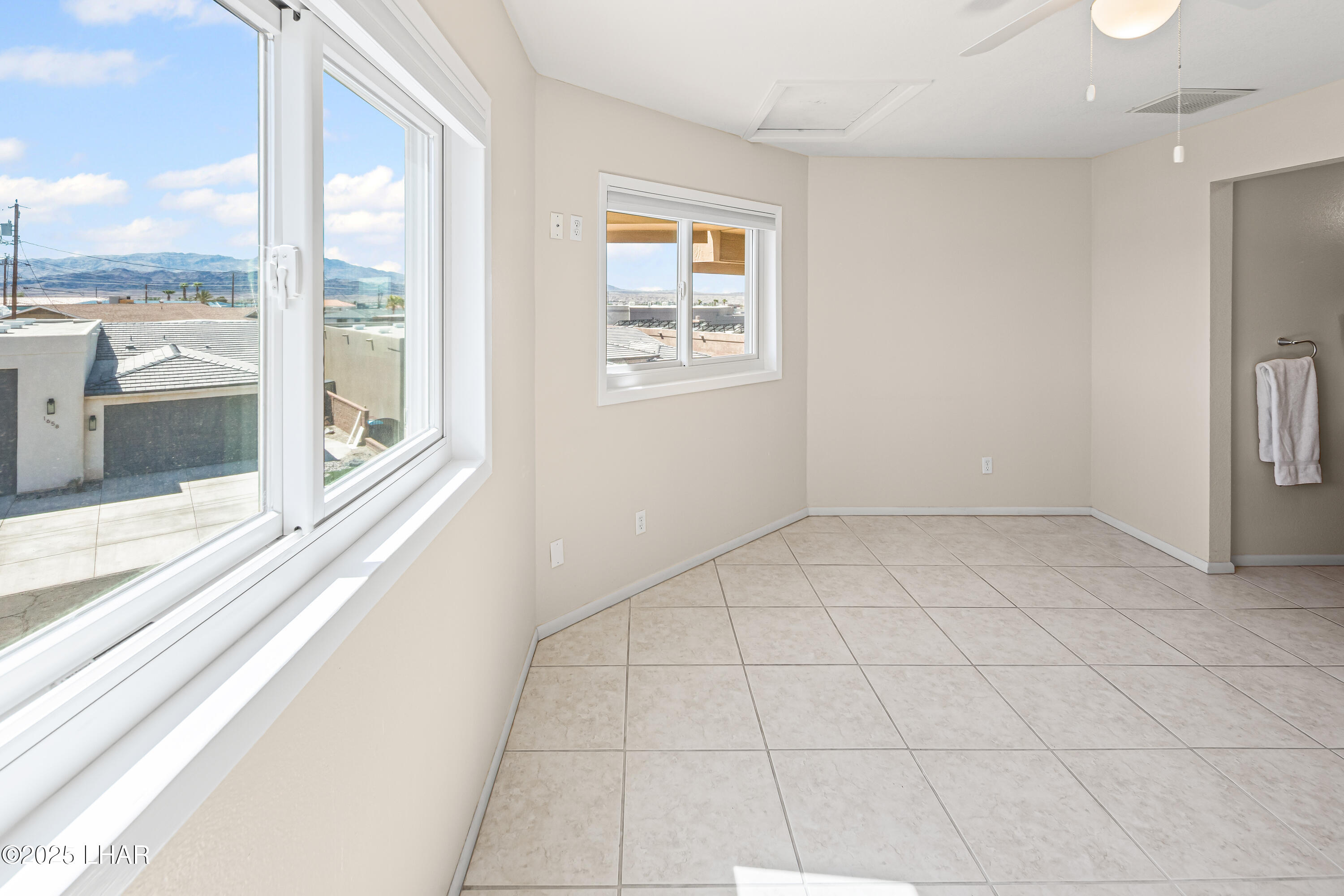 1661 Magnolia Drive, Unit 2 Lake Havasu City, AZ 86403 - Photo 17 of 42 1661 Magnolia Dr unit 2 I (3)