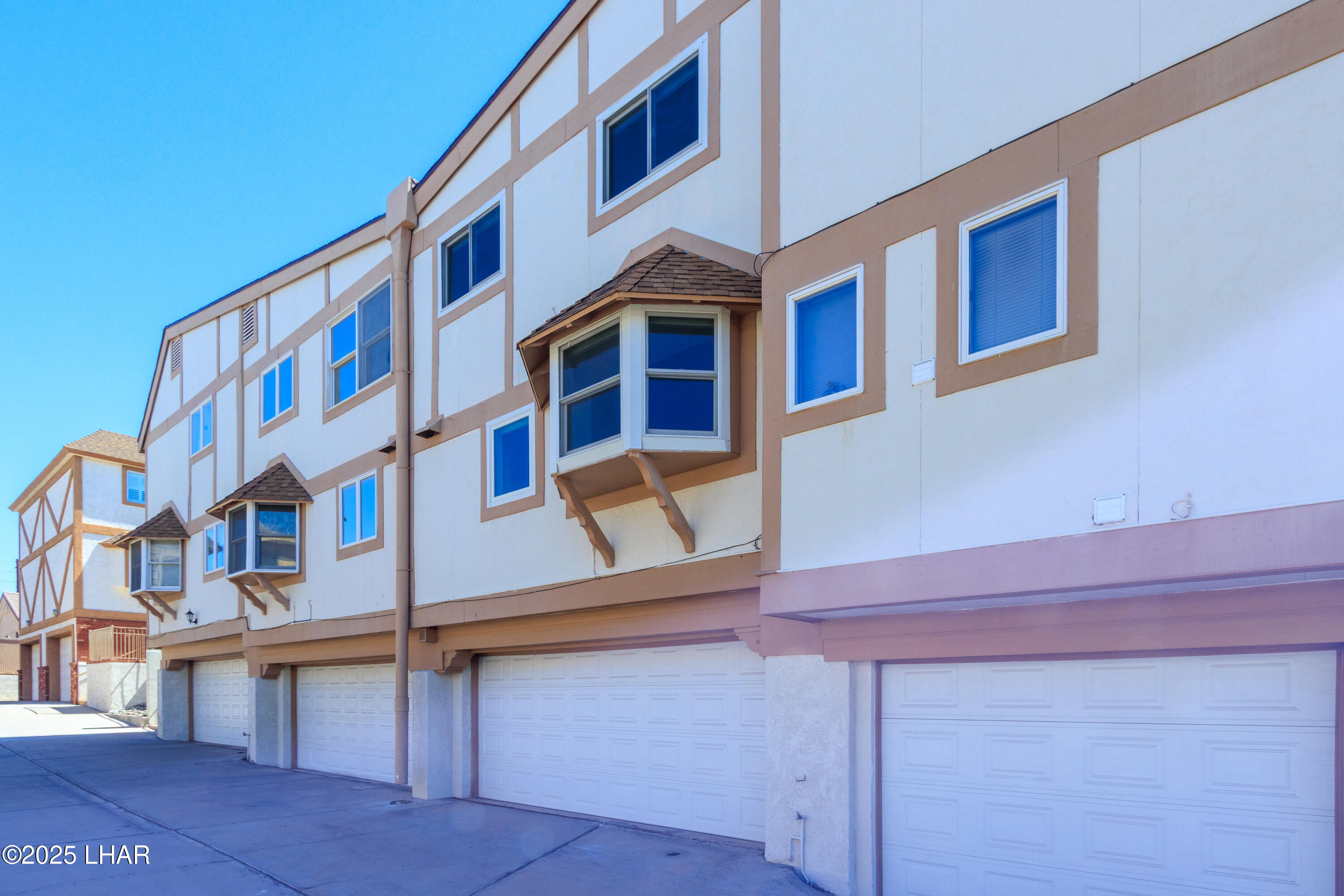 1661 Magnolia Drive, Unit 2 Lake Havasu City, AZ 86403 - Photo 38 of 42 1661 Magnolia Dr unit 2 E (4)