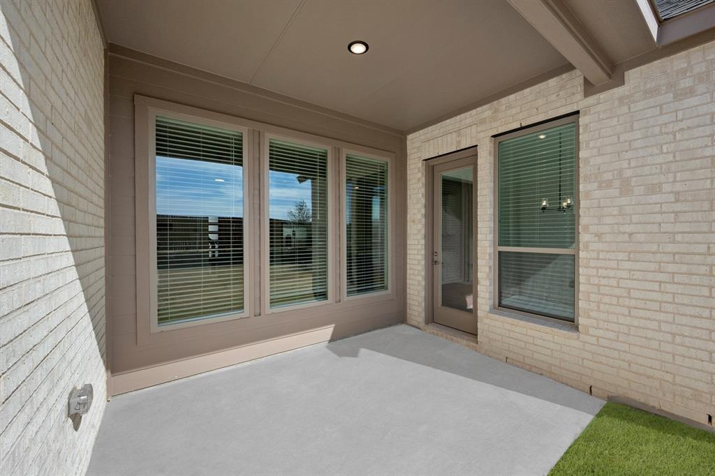 490 Red Maple Road Waxahachie, TX 75165 - Photo 5 of 27