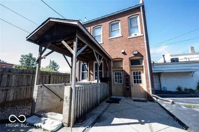 $1,149 | 874 Virginia Avenue, Unit B, Indianapolis, IN 46203