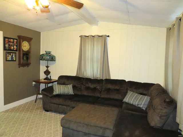 $179,000 | 6 East Judson Street, Bloomfield, IN 47424