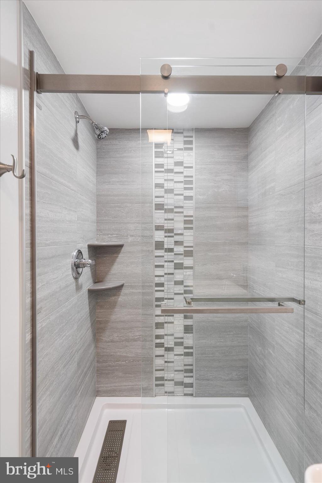 1512 Upshire Road Baltimore, MD 21218 - Photo 28 of 38 basement bathroom