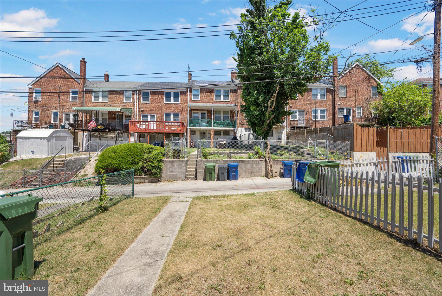 1512 Upshire Road Baltimore, MD 21218 - Photo 36 of 38 backyard