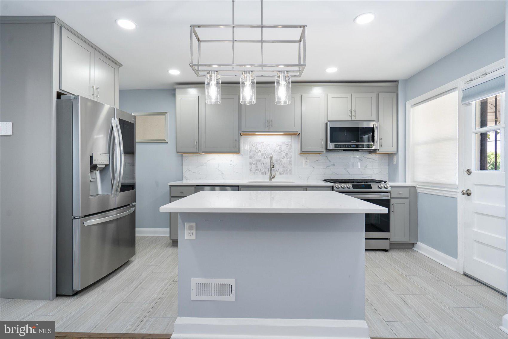 1512 Upshire Road Baltimore, MD 21218 - Photo 5 of 38 kitchen