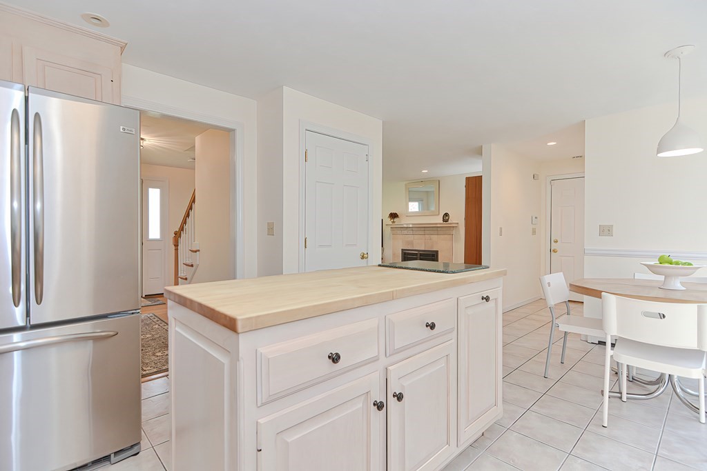7 Symmes Road Franklin, MA 02038 - Photo 16 of 40 Gallery Image 16
