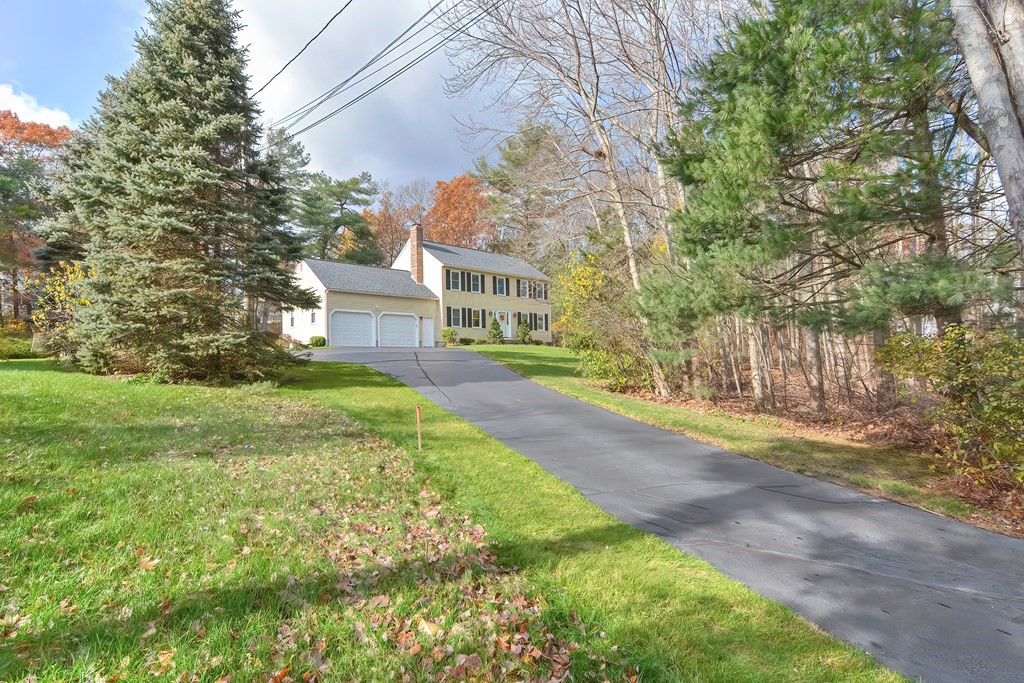7 Symmes Road Franklin, MA 02038 - Photo 2 of 40 Gallery Image 2