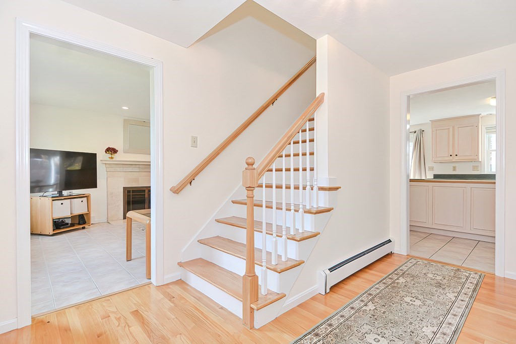 7 Symmes Road Franklin, MA 02038 - Photo 3 of 40 Gallery Image 3
