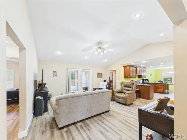 $359,900 | 305 Mossman Lane, Rolla, MO 65401