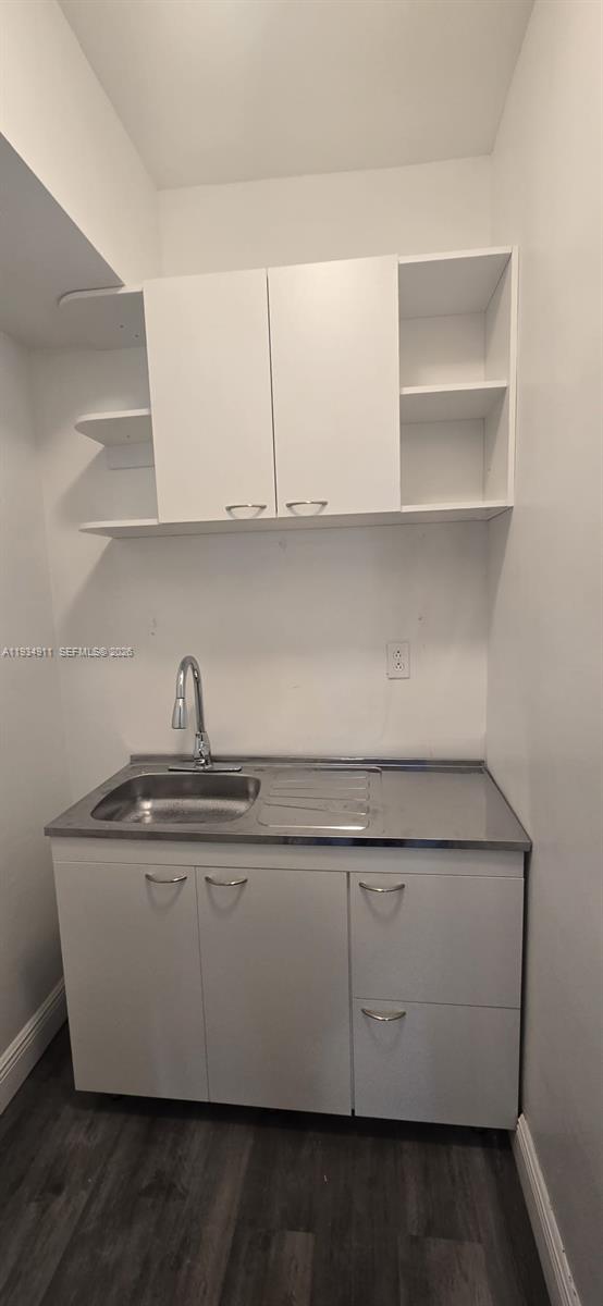 8430 Harding Avenue, Unit 4A Miami Beach, FL 33141 - Photo 11 of 43