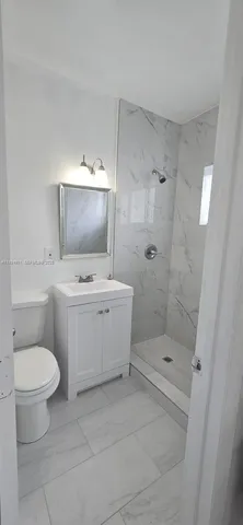 $1,400 | 8430 Harding Avenue, Unit 4A, Miami Beach, FL 33141