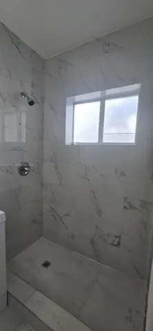 $1,400 | 8430 Harding Avenue, Unit 4A, Miami Beach, FL 33141