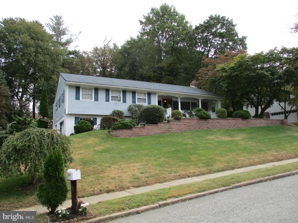 217 Foxcroft Road Broomall, PA 19008 - Photo 2 of 50 Gallery Image 2