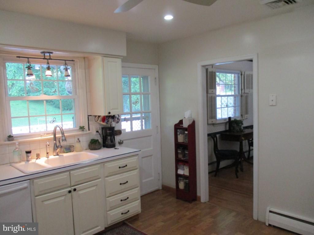217 Foxcroft Road Broomall, PA 19008 - Photo 17 of 50 Gallery Image 17