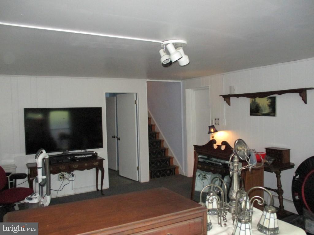 217 Foxcroft Road Broomall, PA 19008 - Photo 34 of 50 Gallery Image 34