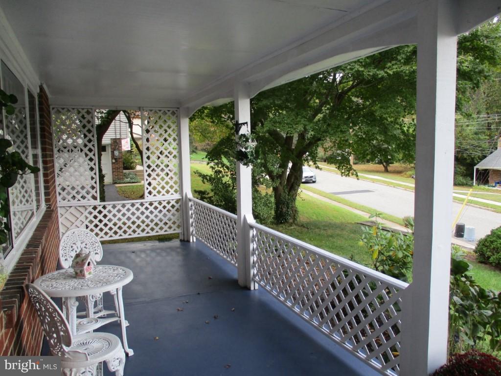 217 Foxcroft Road Broomall, PA 19008 - Photo 6 of 50 Gallery Image 6
