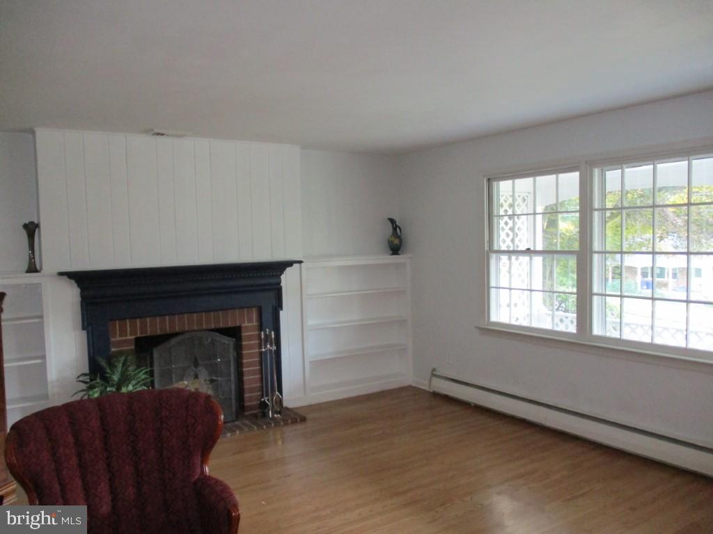 217 Foxcroft Road Broomall, PA 19008 - Photo 9 of 50 Gallery Image 9