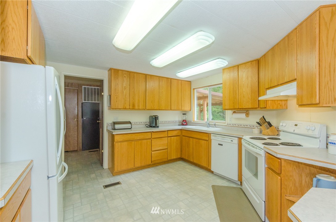 337 Kruger Road Onalaska, WA 98570 - Photo 3 of 24 Gallery Image 3