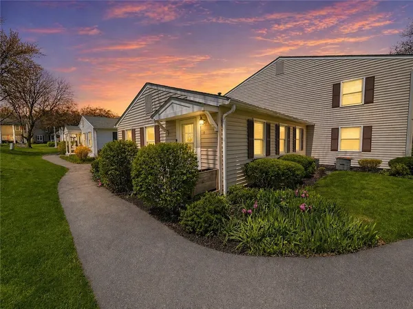 $226,000 | 1 Swan Trail, Perinton, NY 14450