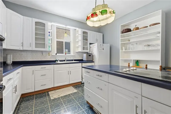 $325,000 | 554 Kansas City Avenue South, Excelsior Springs, MO 64024