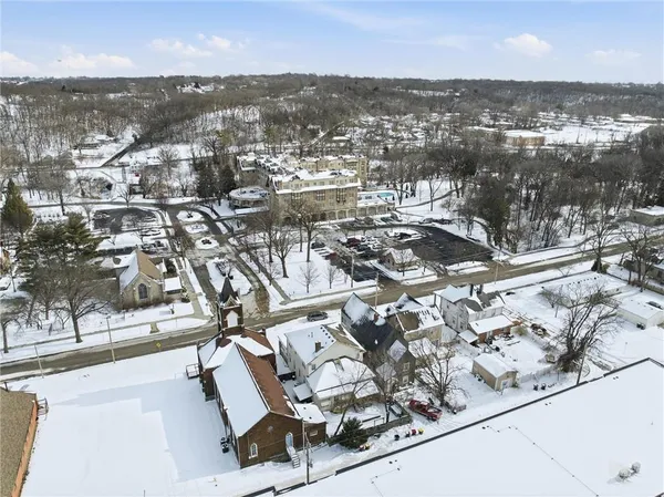 $325,000 | 554 Kansas City Avenue South, Excelsior Springs, MO 64024