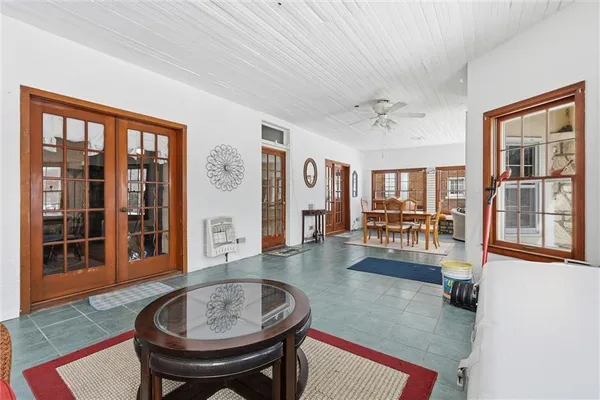 $325,000 | 554 Kansas City Avenue South, Excelsior Springs, MO 64024