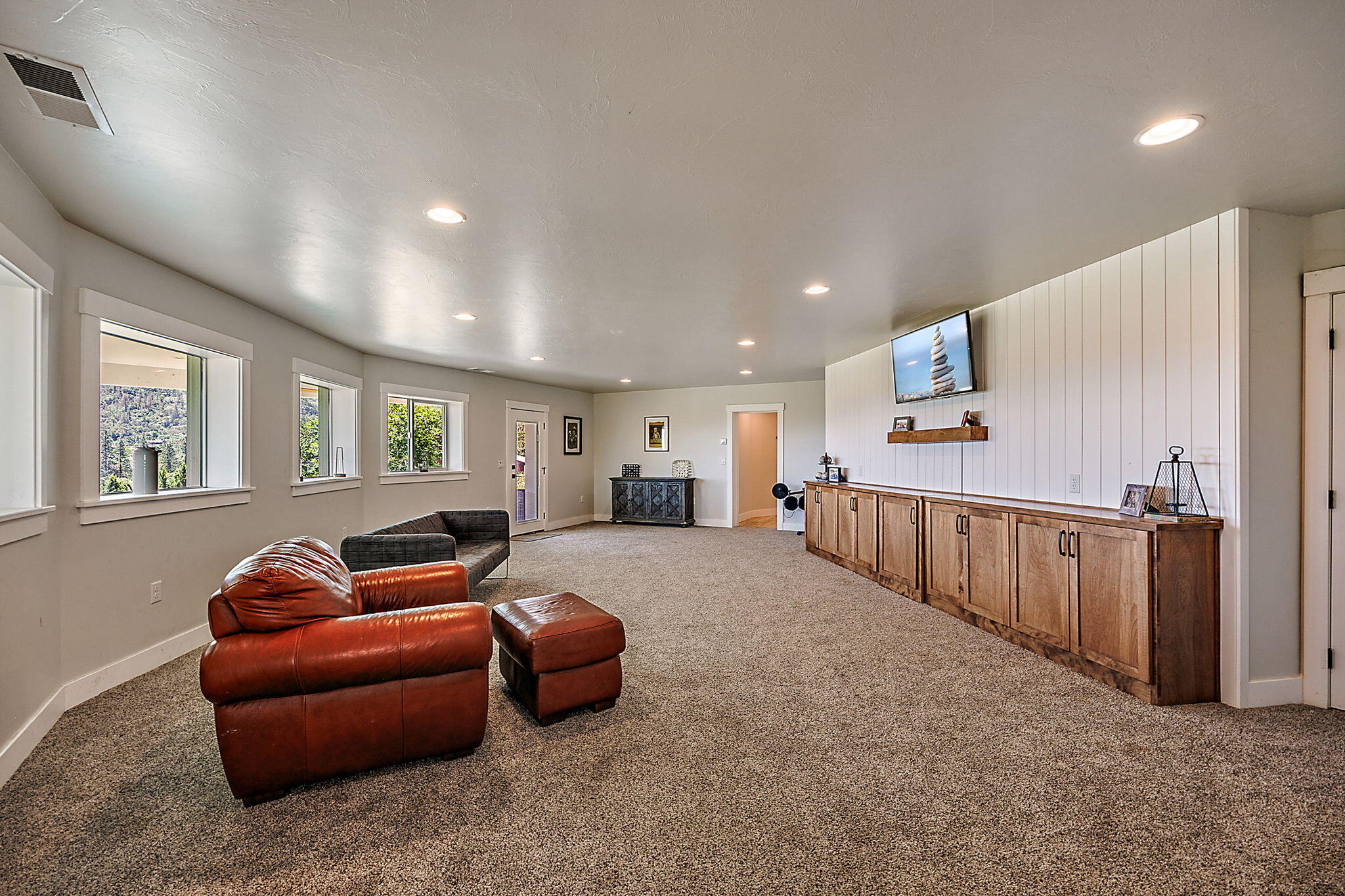 4640 Scenic Avenue Central Point, OR 97502 - Photo 48 of 97 SouthernOregon