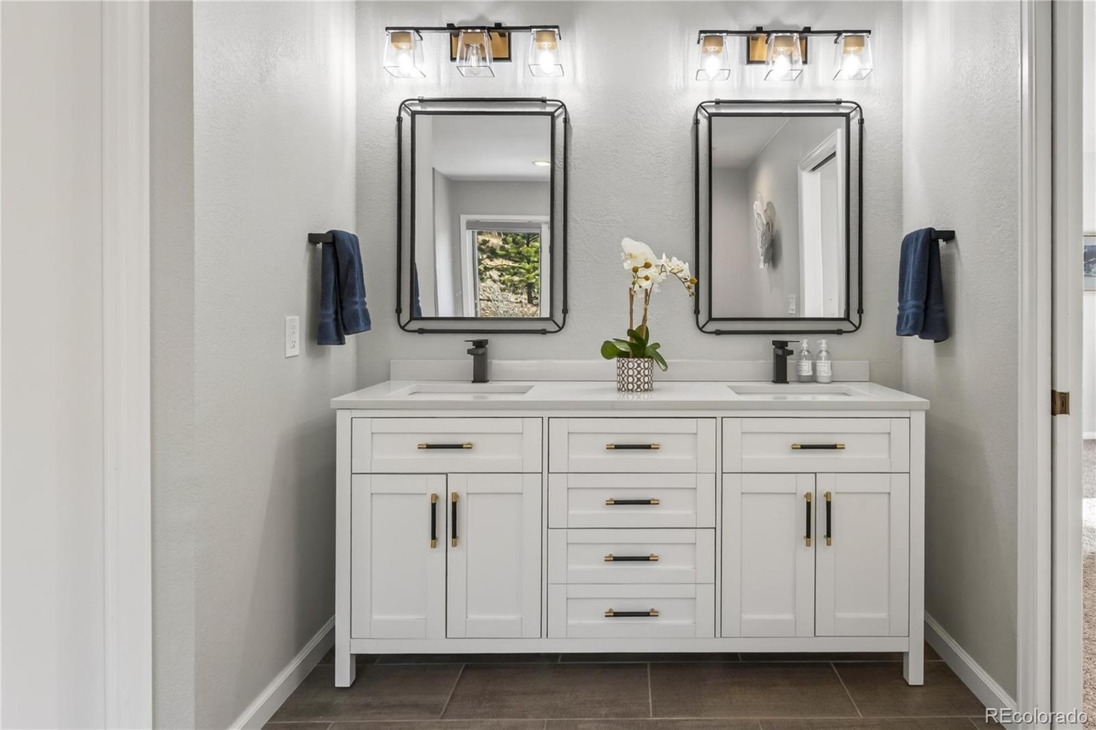 22196 Boar Head Road Indian Hills, CO 80454 - Photo 20 of 48