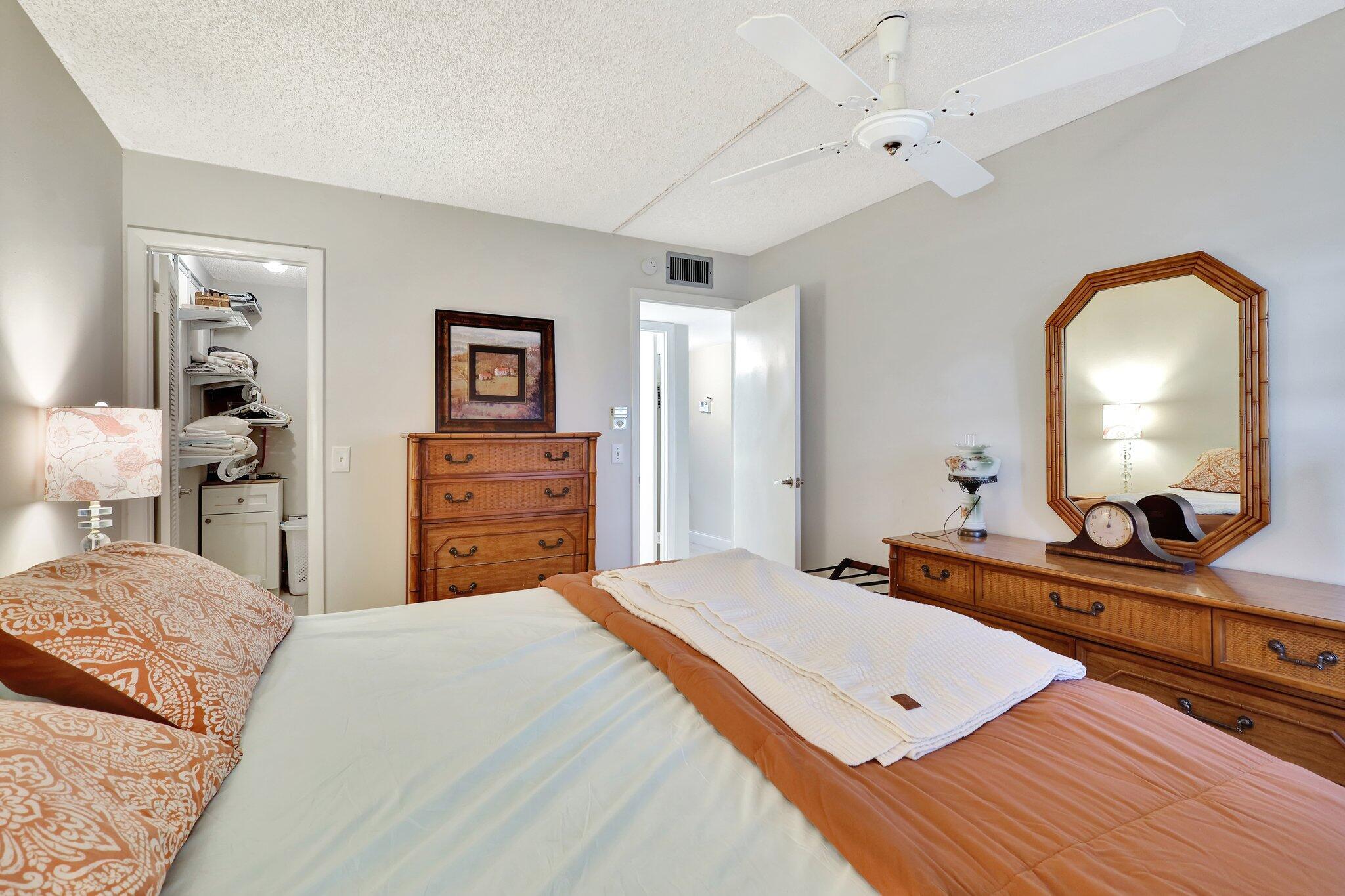 825 East Normandy Delray Beach, Unit R Delray Beach, FL 33484 - Photo 16 of 22 16-web-or-mls-_82A6415