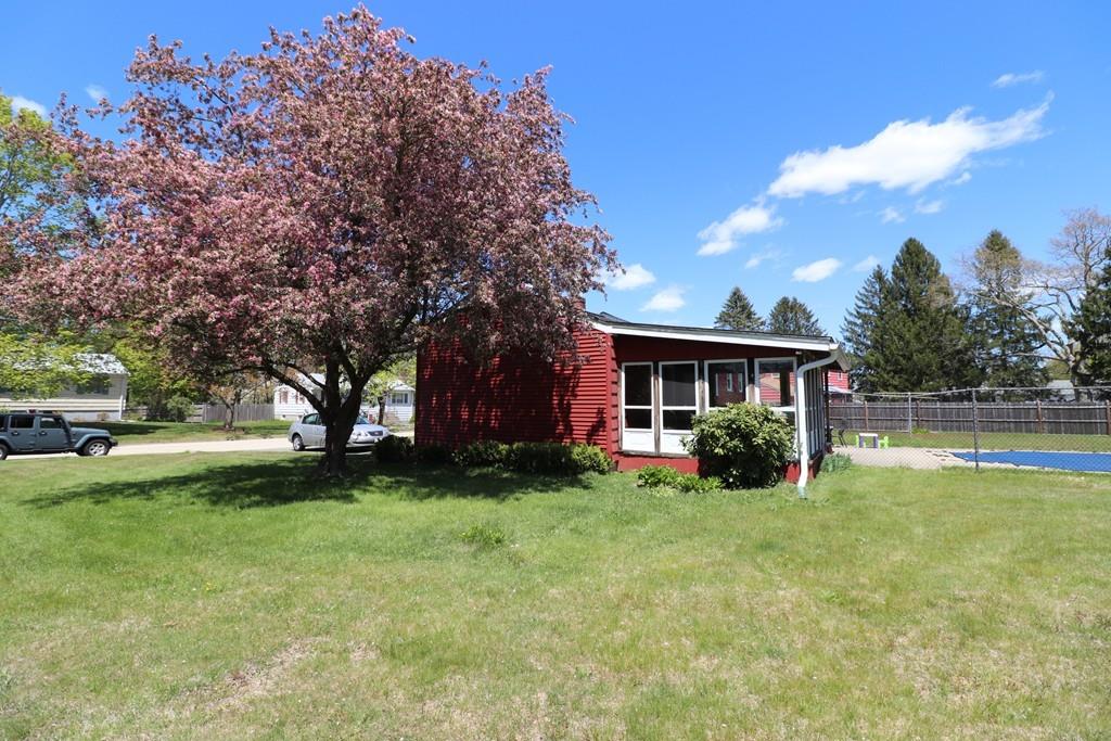61 Washington Terrace Whitman, MA 02382 - Photo 15 of 25