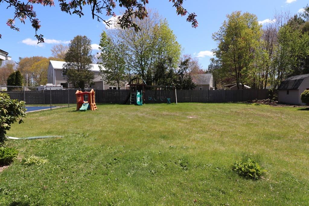 61 Washington Terrace Whitman, MA 02382 - Photo 16 of 25