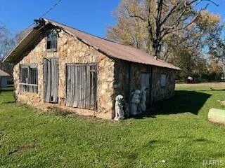 $179,900 | 351 6th Street, Summersville, MO 65571