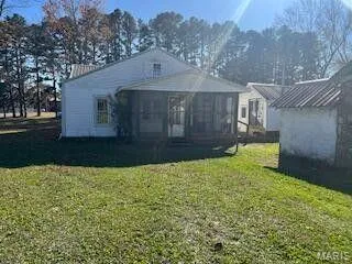 $179,900 | 351 6th Street, Summersville, MO 65571