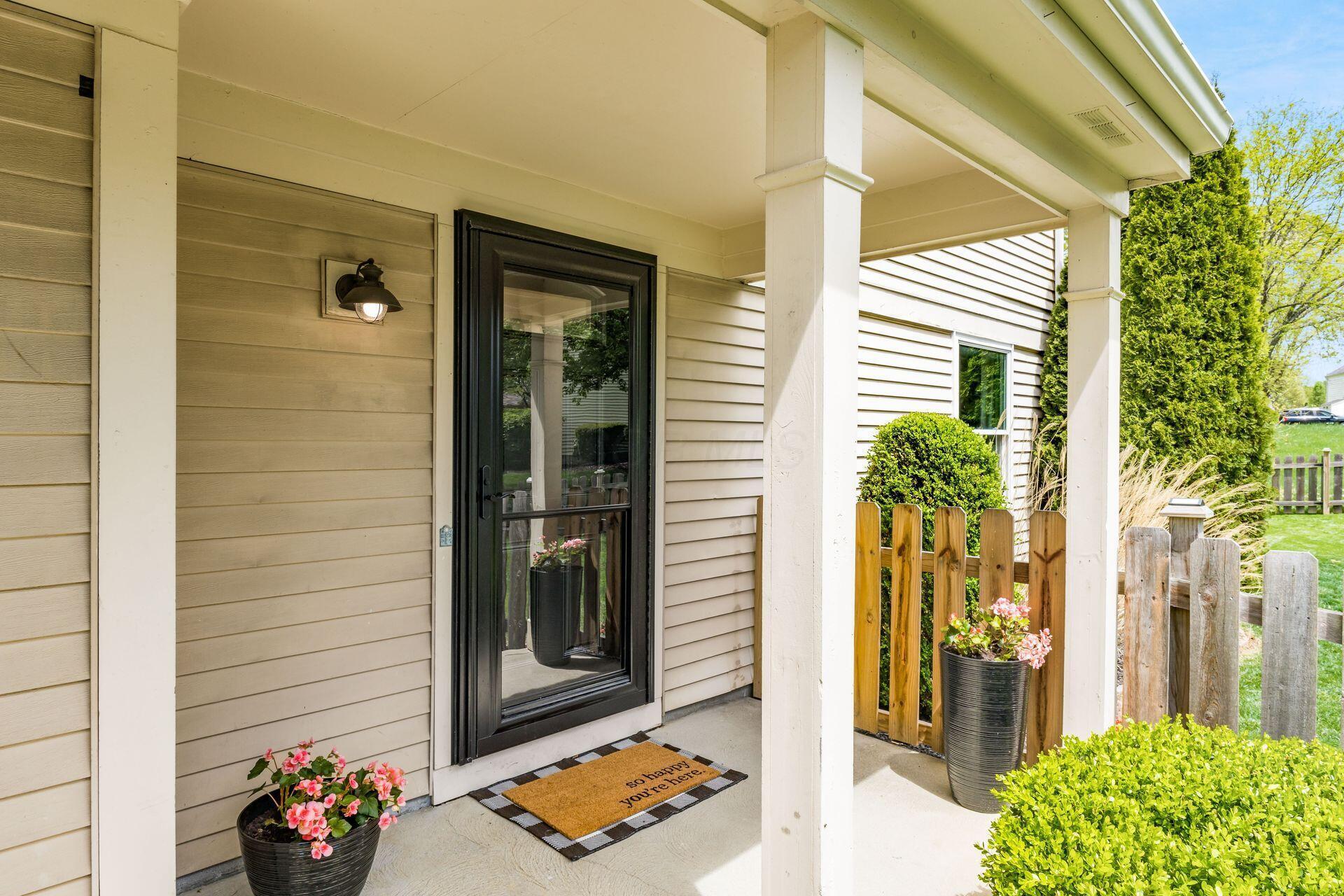 148 Ravine Ridge Drive South Powell, OH 43065 - Photo 5 of 44 Front porch