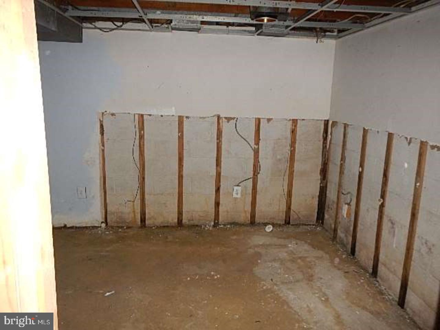 103 Deptford Road Glassboro, NJ 08028 - Photo 2 of 3