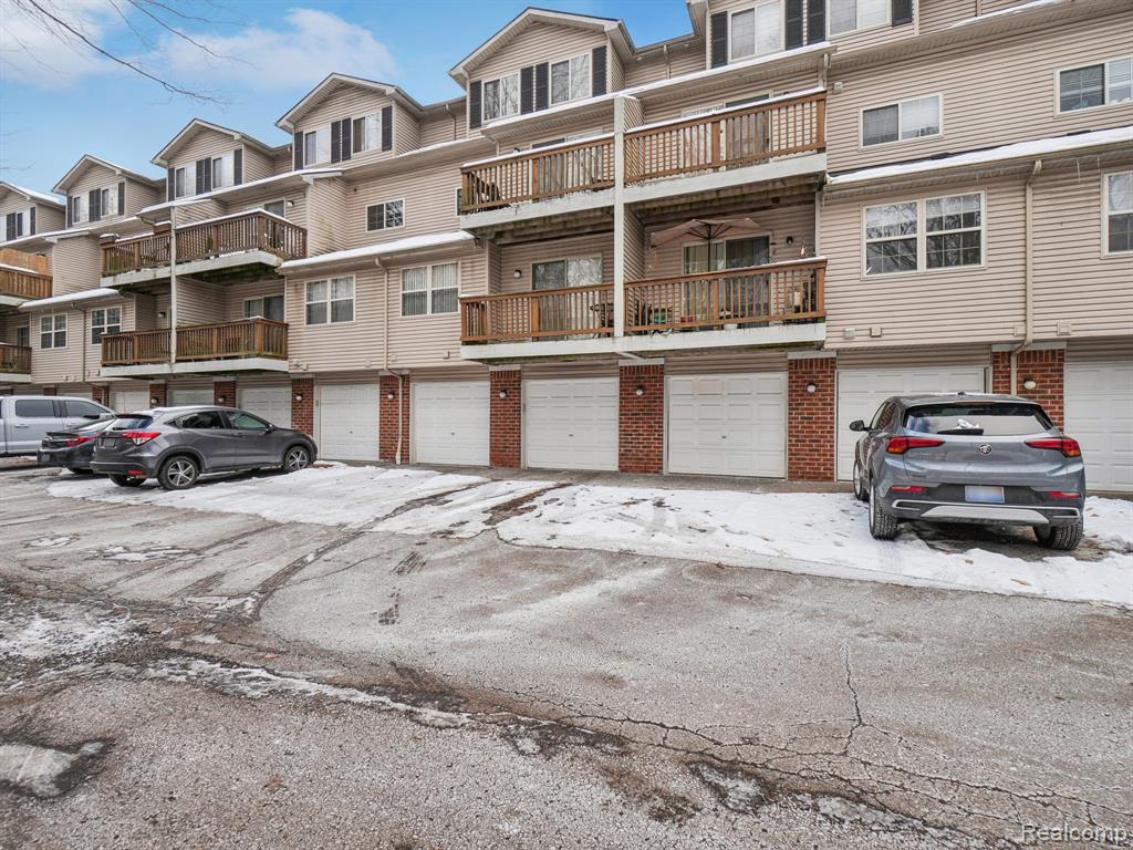 16984 Farmington Road Livonia, MI 48154 - Photo 30 of 34