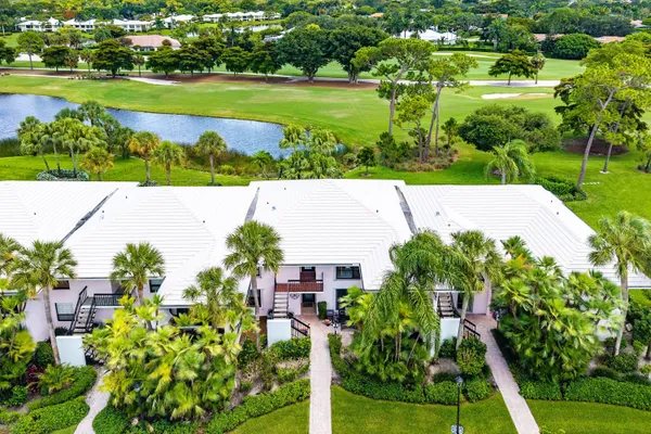 $600,000 | 3808 Quail Ridge Drive North, Unit BLUE HERON, Boynton Beach, FL 33436