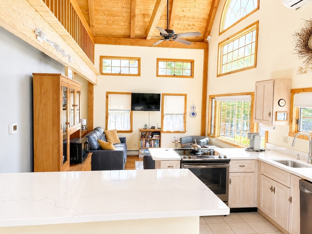 40 Provincetown View Road, Unit 40 Plymouth, MA 02360 - Photo 5 of 11