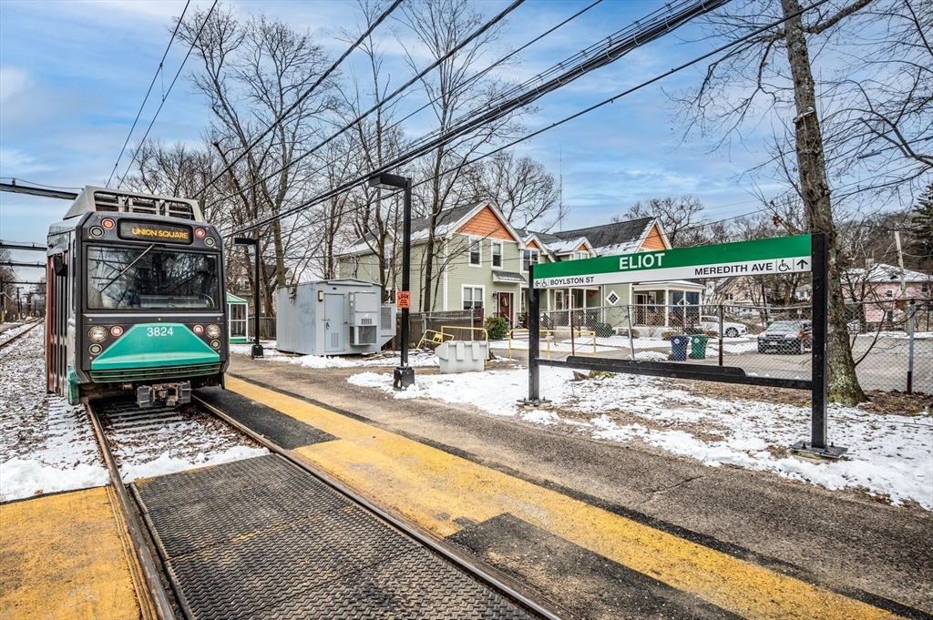 40 Waldorf Road Newton, MA 02461 - Photo 29 of 29 a house view with a sitting space