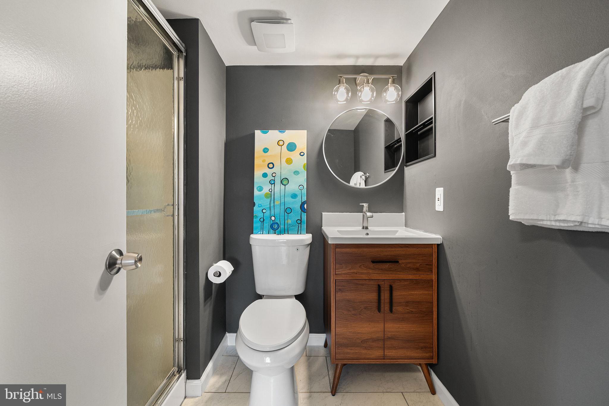 7805 Wendy Ridge Lane Annandale, VA 22003 - Photo 45 of 68 Full Bathroom w/ Updated Vanity, Mirror & Lighting