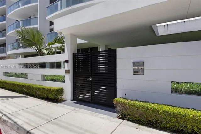 $2,950 | Arch Creek Highlands, North Miami Beach, FL 33181